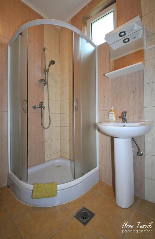 Apartments Svetlica Backi Petrovac Exterior photo