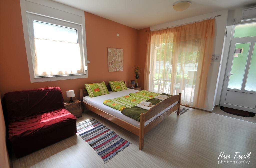 Apartments Svetlica Backi Petrovac Exterior photo